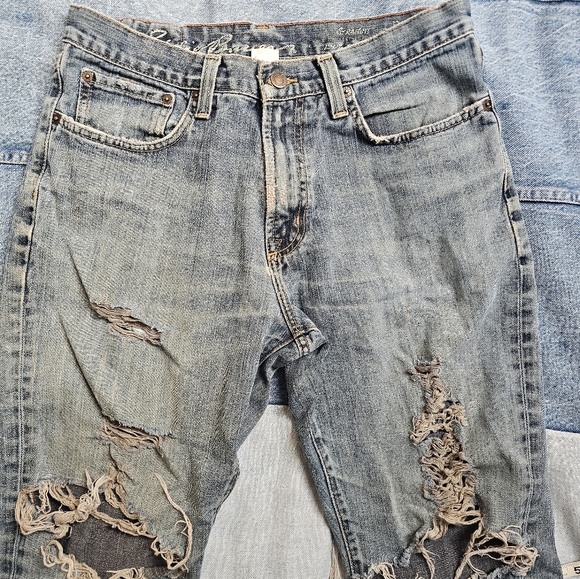 Distressed Men's Jeans - Picture 2 of 14
